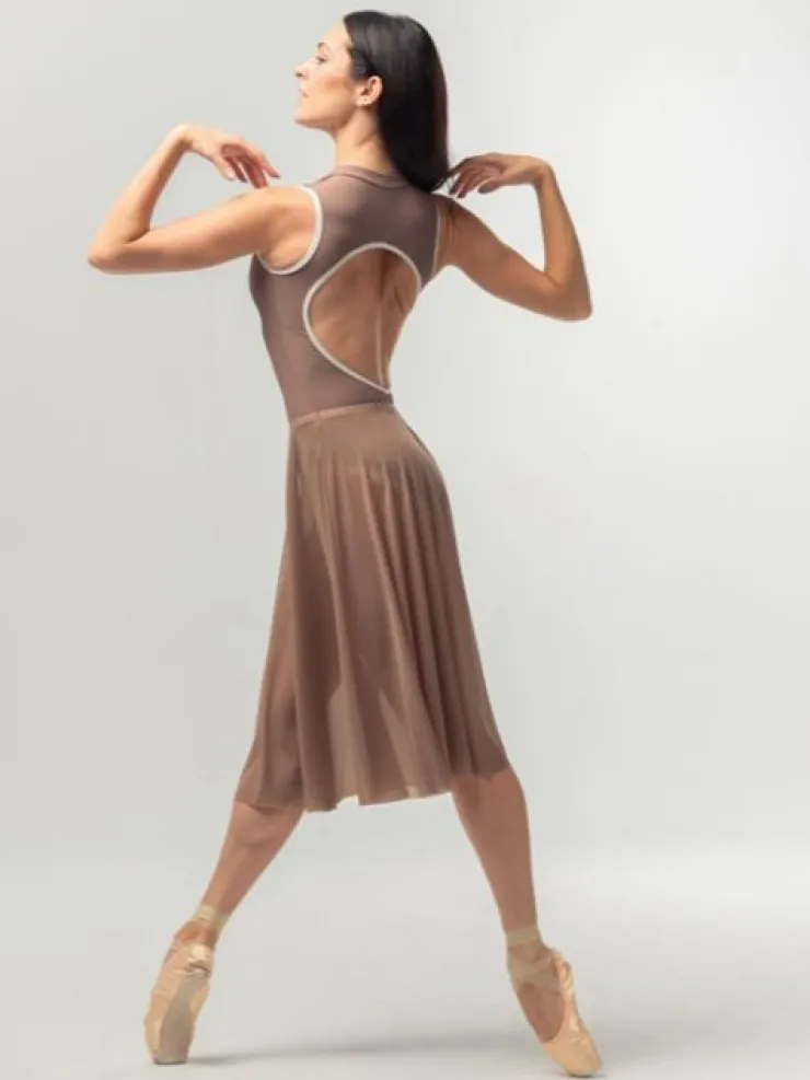 Dame Dansebutikken Brunt langt pull on mesh skørt fra Mara Dancewear