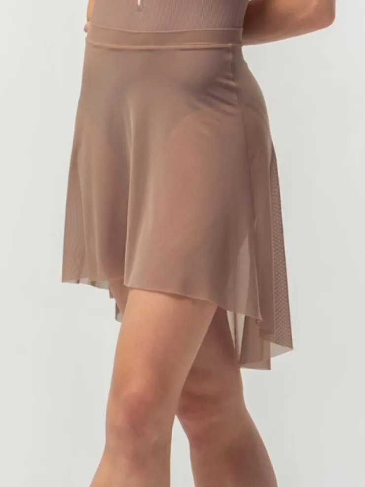 Dame Dansebutikken Brunt pull on mesh skørt fra Mara Dancewear