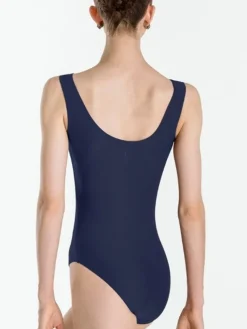 Dame Dansebutikken Dragt med tank ærmer i navy fra Wear Moi