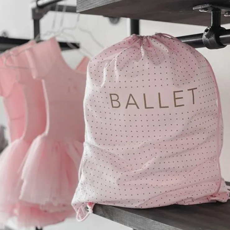 Dansebutikken Rosa balletpose