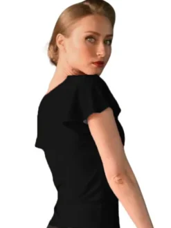 Dame Dansebutikken Sort bluse med butterfly ærmer fra Danceeverywear