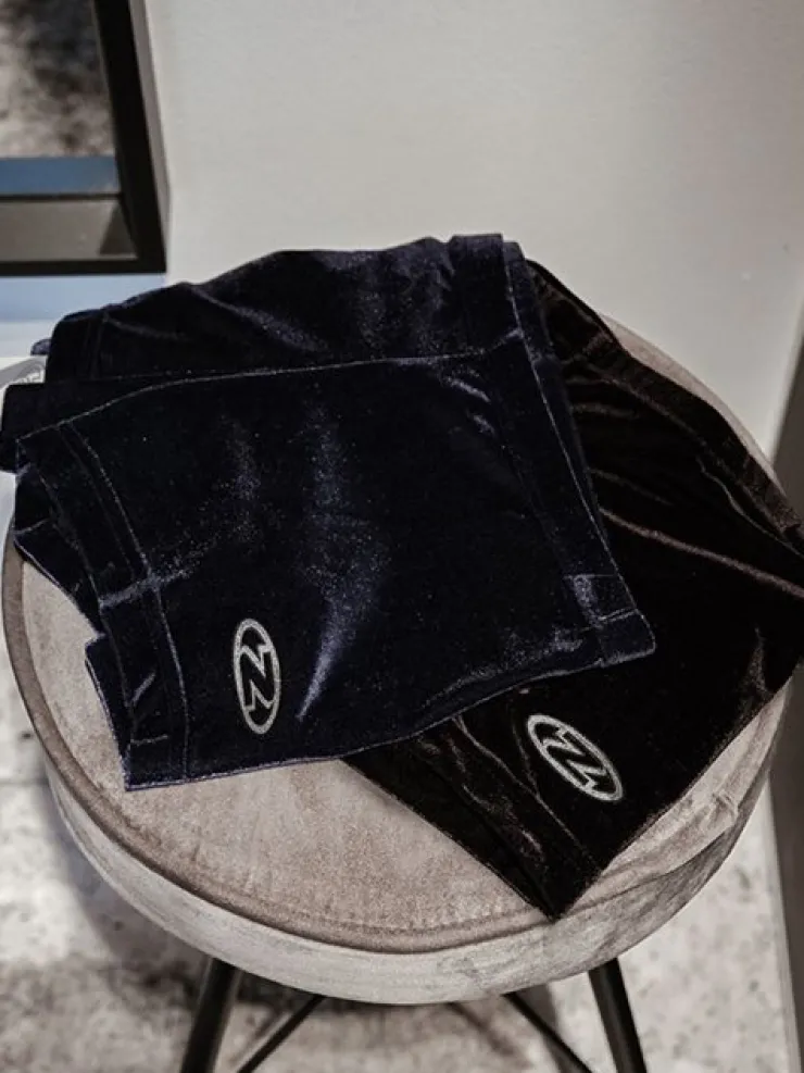 Dansebutikken Sorte basic velour shorts til piger gym The zone
