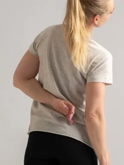 Dame Dansebutikken Yogamii off white blød t-shirt til træning